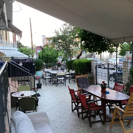 Aparthotel Alexandros Kamena Vourla Exterior foto