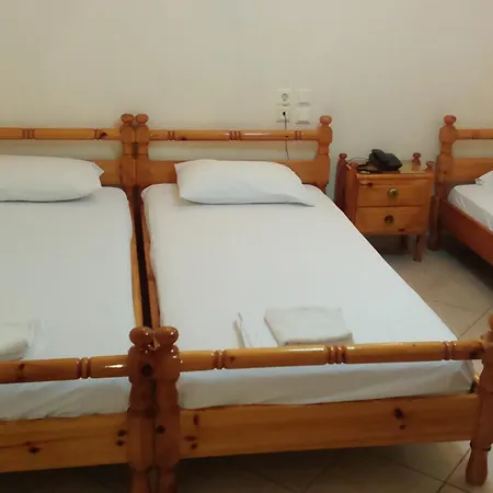 Aparthotel Alexandros Kamena Vourla Zimmer foto